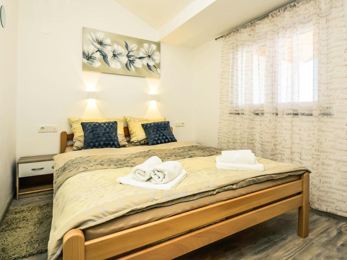 Apartment Matanovi Dvori-2 By Interhome Vir Bagian luar foto